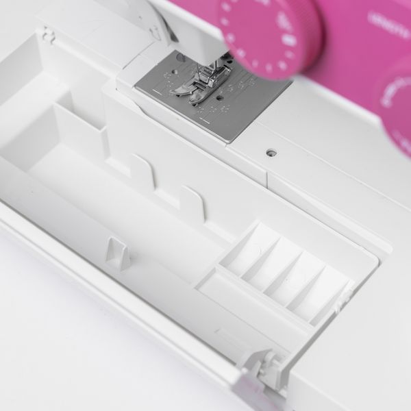 Janome 1522 Cherry Blossom Pink m/Saks og veskem&oslash;nster