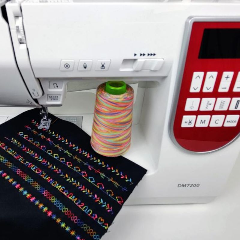 Janome Decor Monogram 7200