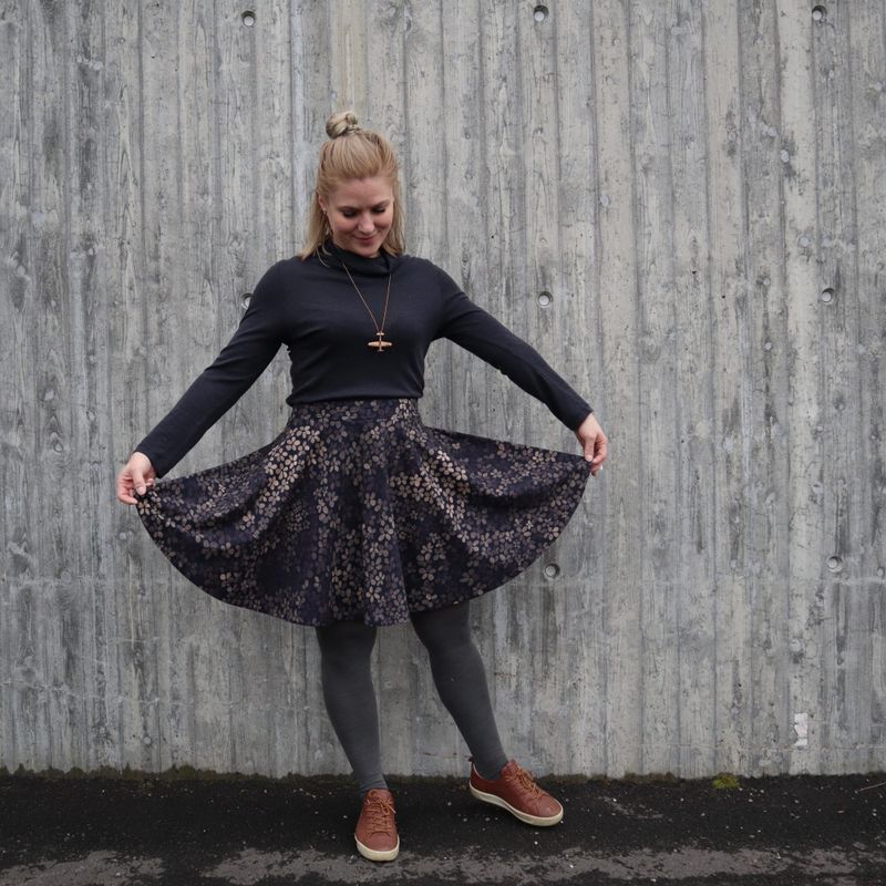 Sol Sirkelskjørt (86-164 + XS-4XL) - Ida Victoria
