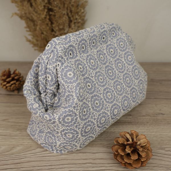 Solblomst - Brodert Bomull